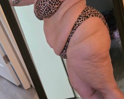 Full body pics